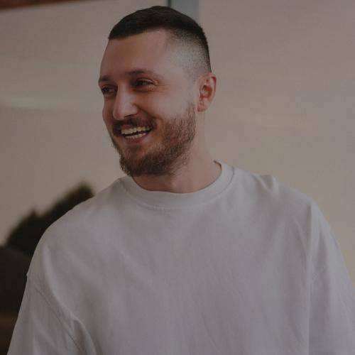 شایع به کسی نگو اگه شبا میخوابی یه چشی هنو