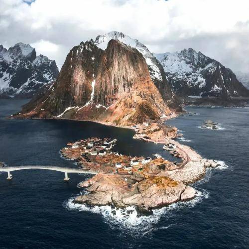 حسین حمیدی هرکی عاشق یکی هست منم عاشق تو هست