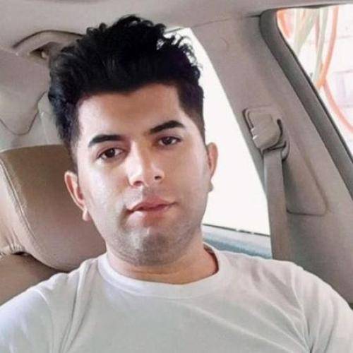 علی رزاقی سیل اشکام غم و دلتنگیه رسم دنیا چرا نامردیه