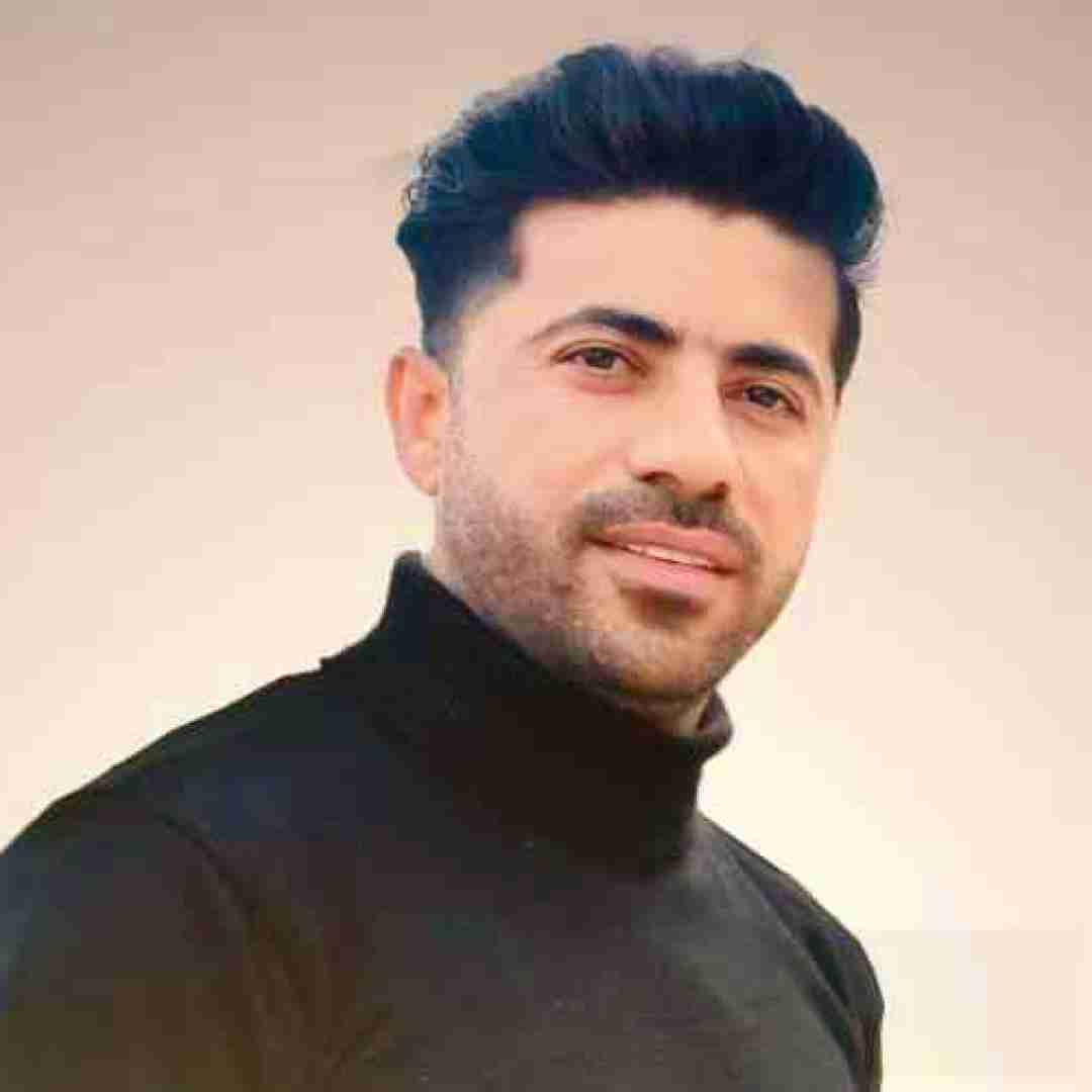 محسن احمدی امیدیه