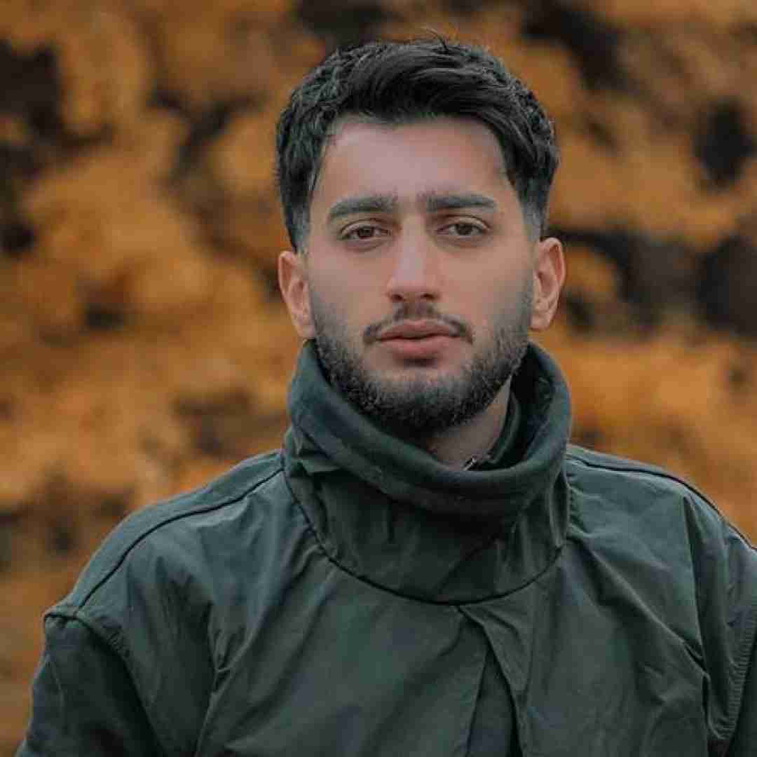 علیرضا باباجانی یعنی بونه تره داماد هاکنم شی دله شاد هاکنم