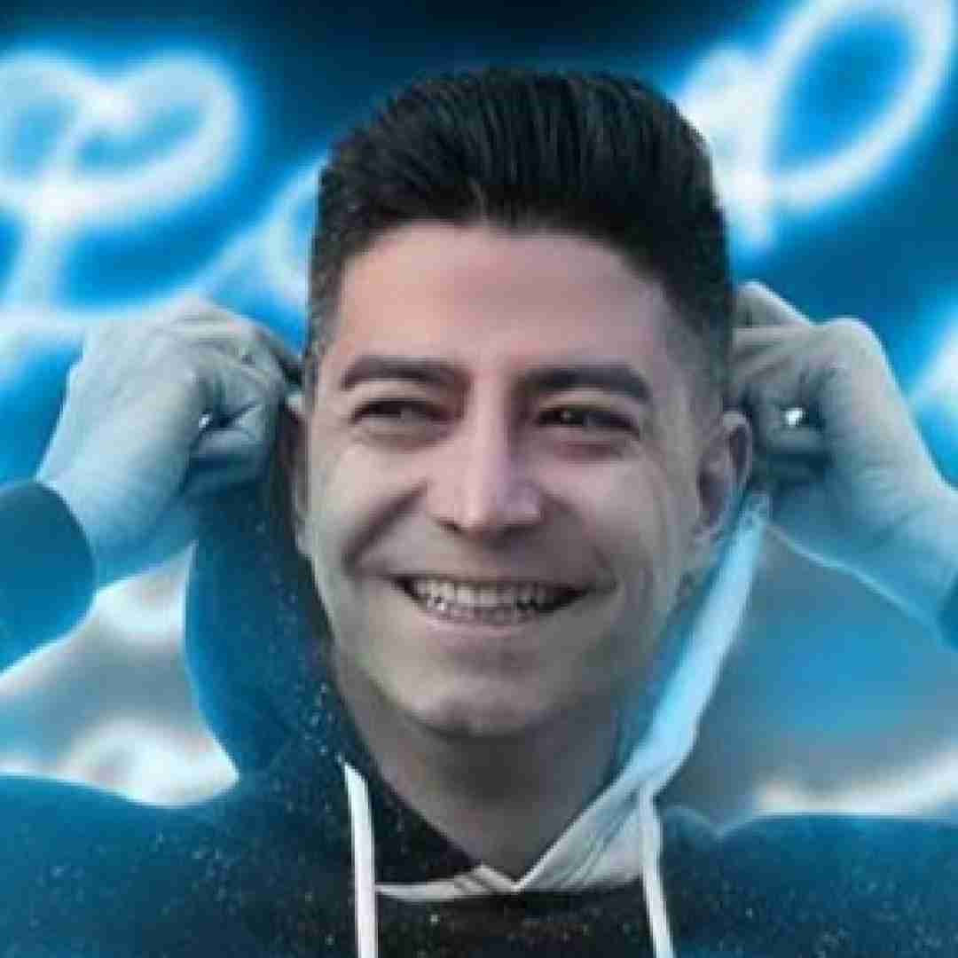 وحید امیری بزنه بزنه بزنه بارون رو صورت دوتامون