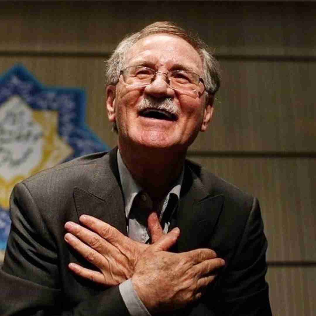 علی اکبر شکارچی برف رنگارنگ