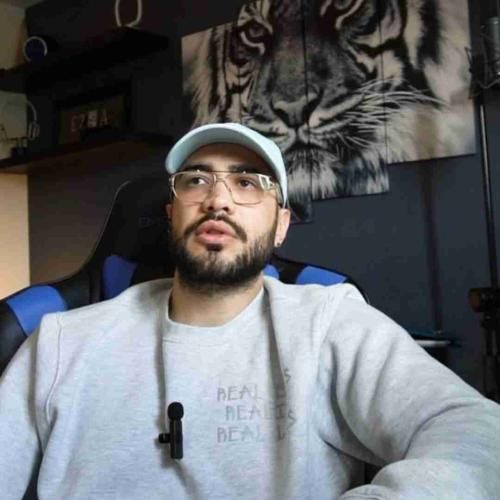 ازا نه میتونم جلوت این بحثه رو بازش کنم