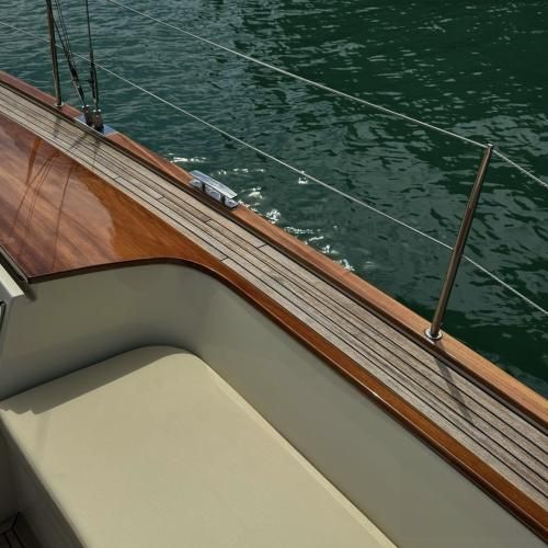 خوشگل ترین دختری که دیدم بحث تو با بقیه دخترا