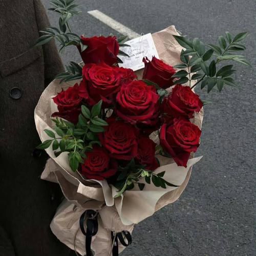 دیر کردی ببین از زندگی جا ماندم