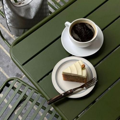 اسپانیایی تو فقط داری حسودی میکنی من حسودی نمیکنم