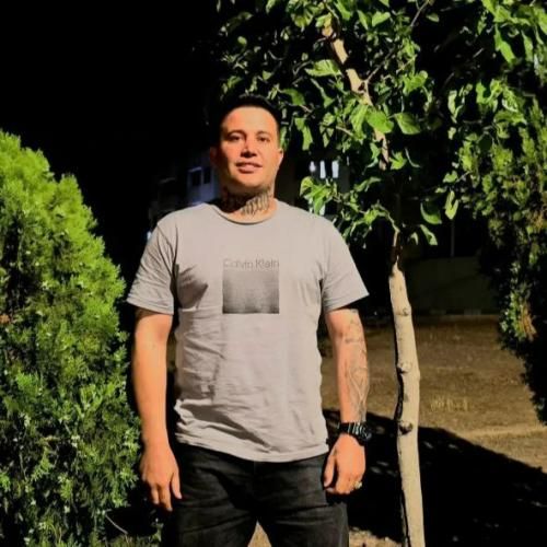 علی احمدیانی یگانه