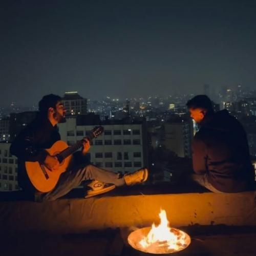 کیارش و آرن حالا دستای تو از من خیلی دوره